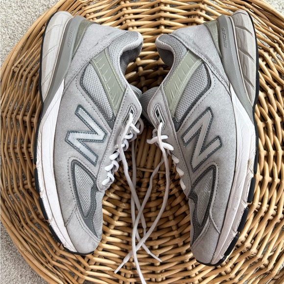 New Balance Gray Silver 990V5 Made In USA Running Sneakers Size 9.5 - Picture 4 of 9